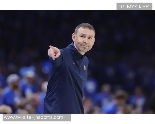 小阿德尔曼赞库里最后时刻三分绝技无人能及的精彩表现 小阿德尔曼赞库里最后时刻三分绝技无人能及的精彩表现