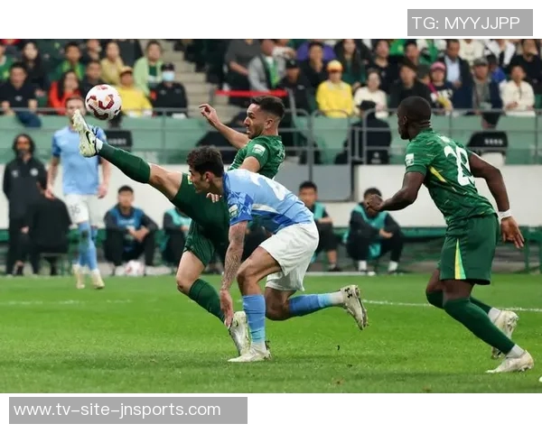 北京国安客场失利深圳新鹏城以2-1逆转获胜中超联赛第27轮精彩回顾 北京国安客场失利深圳新鹏城以2-1逆转获胜中超联赛第27轮精彩回顾