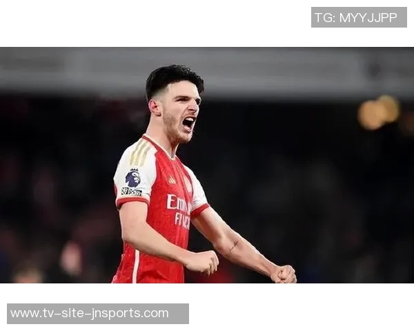 纽卡斯尔领先进球托纳利禁区外射门意外折射助攻成功 纽卡斯尔领先进球托纳利禁区外射门意外折射助攻成功