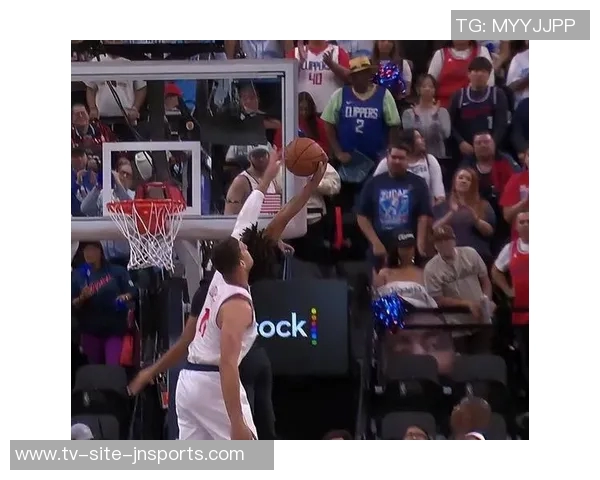 小卡称赞开拓者后卫施压表现认为经历激烈比赛对球队成长有益