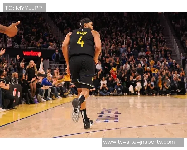 勇士官方宣布巴特勒因背部不适提前退赛穆迪将顶替首发位置