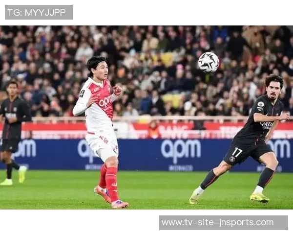 南野拓实打入制胜球荣膺摩纳哥对阵巴黎全场最佳球员