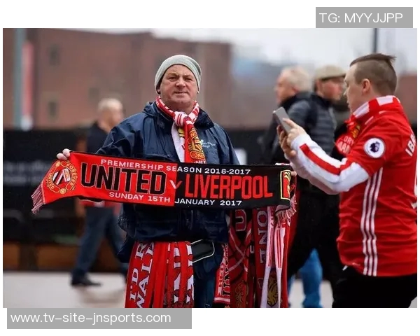 克里斯托弗诺兰现身酋长球场身披阿森纳围巾引发球迷热议